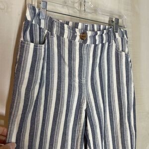 Chico’s blue and white striped pants, size Chico’s 0,‎ US size 4